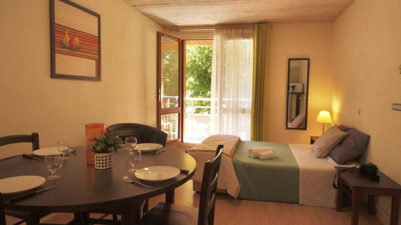 Vvf Sud Aveyron Hotel Brusque Exterior photo